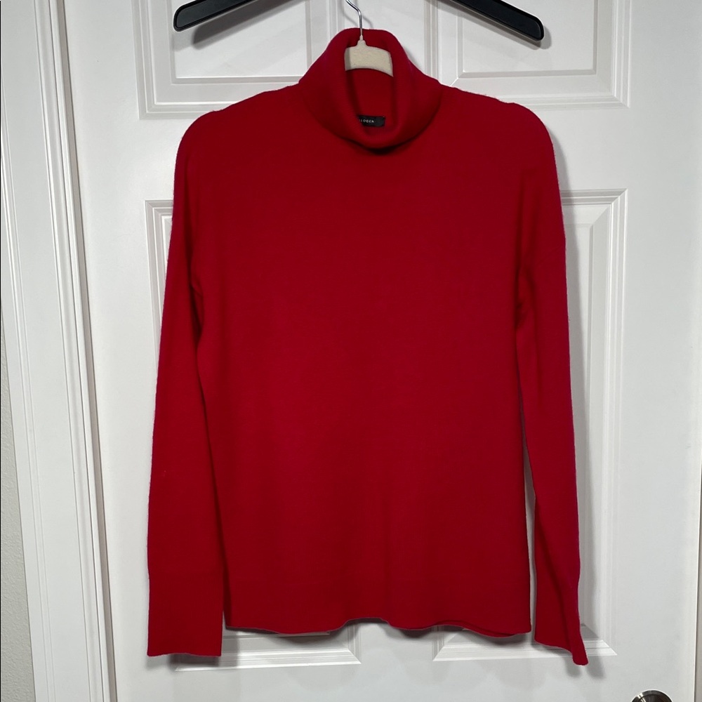 Halogen 100% Cashmere Turtleneck Sweater Size Medium Red Long Sleeve